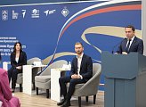 Сергей Дубовой приветствовал участников ежегодного педагогического совещания работников образования  Мурманской области
