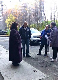 Роман Пономарев встретился с жителями своего округа, проживающими в домах 46-52  по улице Маклакова 