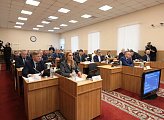 На заседании регионального парламента 28 февраля депутаты рассмотрели порядка двадцати вопросов 