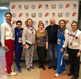 Лариса Круглова  и #олимпийскиелегенды#  в школе № 14 города Апатиты  