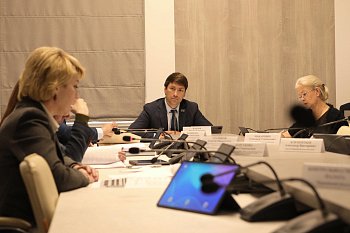 В Думе 21 июня прошло заседание комитета областной Думы  по строительству, благоустройству, энергетике и ЖКХ  под председательством Михаила Павлова