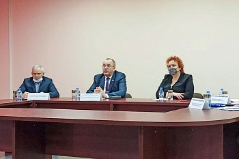 Глава регионального парламента Сергей Дубовой  совершил рабочую поездку в Гаджиево