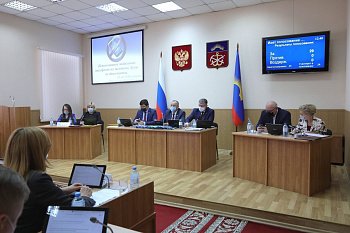 Дума приняла региональные законы о поддержке семей с детьми