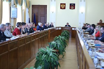 Глава регионального парламента Сергей Дубовой и депутаты областной Думы приняли участие в заседании президиума Программно-целевого совета