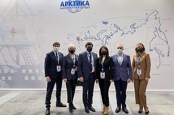 Региональные парламентарии принимают участие в работе XI Международного форума «Арктика: настоящее и будущее» в Санкт-Петербурге