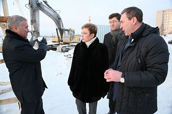 Василий Омельчук принял участие в мероприятиях, прошедших в ходе рабочей поездки губернатора в Полярные Зори