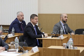 Станислав Гонтарь принял участие в заседании Мурманской областной Думы 14 октября