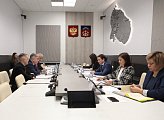 В Думе состоялись рабочие встречи Губернатора области  Андрея Чибиса с депутатами фракций регионального парламента