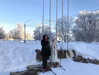 Заместитель Председателя областной Думы Наталия Ведищева в Ловозере приняла участие в торжественных мероприятиях, посвященных Международному дню саамов