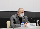 В Думе состоялись рабочие встречи Губернатора области Андрея Чибиса с депутатами фракций регионального парламента