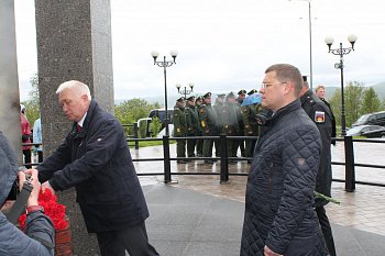 18 июня депутат Мурманской областной Думы Михаил Белошеев принял участие в митинге, посвященном Дню стойкости и мужества мурманчан в годы Великой Отечественной войны