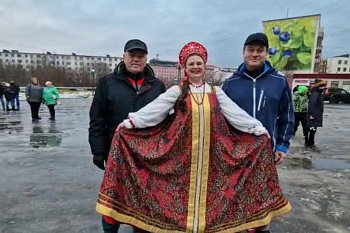 В Видяево прошел праздничный флэшмоб в День народного единства