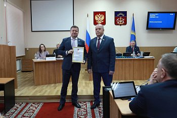 Станиславу Гонтарь вручили Почётную грамоту Мурманской областной Думы