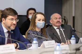 Рождественские парламентские встречи в рамках регионального этапа XXX Международных Рождественских образовательных чтений на тему "К 350-летию со дня рождения Петра I: секулярный мир и религиозность"