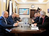 Состоялась рабочая встреча главы регионального парламента Сергея Дубового с депутатом Государственной Думы Николаем Арефьевым