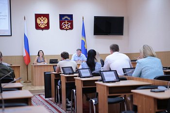 Состоялось очередное заседание Совета молодежной палаты при региональном парламенте с участием Первого заместителя Председателя областной Думы Владимира Мищенко 