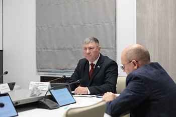 Состоялось заседание комитета областной Думы по законодательству, государственному строительству и местному самоуправлению под председательством Владимира Мищенко