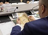 В областной Думе прошли региональные Рождественские парламентские встречи