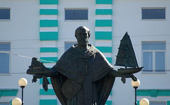 В Мурманске торжественно открыт монумент Николаю Чудотворцу