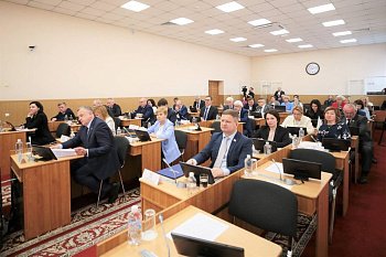 Станислав Гонтарь принял участие в очередном заседании областной Думы