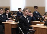 Учащиеся мурманского лицея попробовали себя в роли парламентариев