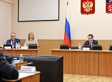 В Думе состоялись рабочие встречи Губернатора области Андрея Чибиса с депутатами фракций регионального парламента