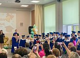 Роман Пономарев посетил «Последний звонок» в стенах Лицея №2 
