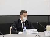 В Думе состоялась рабочая встреча Губернатора области Андрея Чибиса с фракцией ЛДПР