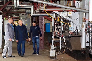 Глава регионального парламента Сергей Дубовой проверил готовность видяевской котельной к отопительному сезону