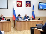 Мурманская областная Дума приняла законопроекты о социальной поддержке семей участников специальной военной операции