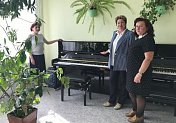 Вице-спикер регионального парламента Наталия Ведищева оценила оснащение школы искусств в Ревде