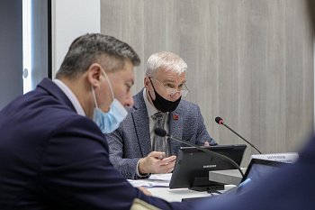 Состоялось очередное заседание комитета по транспорту, дорожному хозяйству и информатизации под председательством  Михаила Антропова 