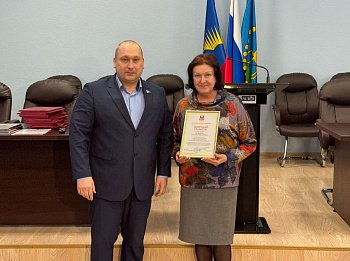 Александр Богович поздравил работников бытового обслуживания населения и ЖКХ с профессиональным праздником.