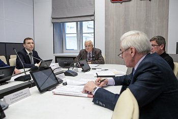 Состоялось заседание комитета областной Думы по природопользованию, экологии, рыбохозяйственному и агропромышленному комплексу под председательством Валерия Пантелеева 