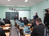 Сергей Дубовой посетил военный учебный центр Мурманского Арктического университета