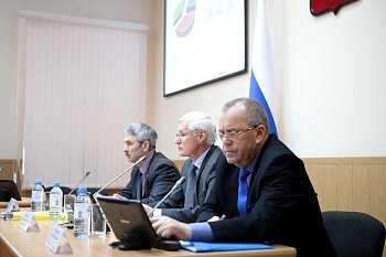 В Думе прошло заседание комитета по бюджету, финансам и налогам под председательством Бориса Пищулина