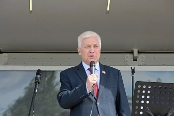 Уважаемые земляки, 11 июня в «Военно-патриотическом парке культуры и отдыха «Патриот» Северного флота принял участие в торжественном открытии городского праздника патриотов, приуроченного к празднованию Дня России