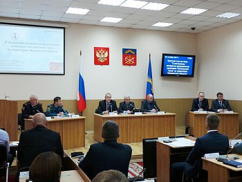 О построении аппаратно-программного комплекса «Безопасный город» на территории Мурманской области шла речь на «круглом столе» в региональном парламенте