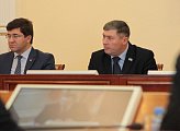 3 октября глава регионального парламента Сергей Дубовой и Первый вице-спикер Думы Владимир Мищенко приняли участие в заседании Ассоциации "Совет муниципальных образований Мурманской области"