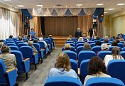 Уважаемые земляки, 10 сентября провел встречи с коллективом гимназии № 7 города Мурманска и с жителями микрорайонов по улице Бочкова дома № 5 и улице Достоевского дома № 8
