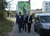 Председатель областной Думы Сергей Дубовой ознакомился с ходом благоустройства территории Видяево