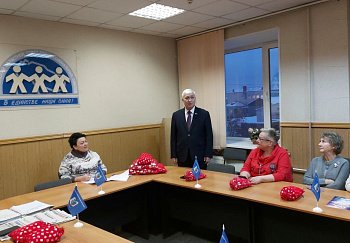 Уважаемые земляки, сегодня принял участие в заседании совета педагогов "Наставник" в Мурманском областном совете профсоюзов