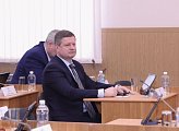 В региональном парламенте состоялось внеочередное заседание Думы
