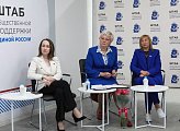 Как совместить материнство и карьеру обсудили в Мурманске