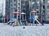 Роман Пономарев получил ответы по проблемам очистки детской площадки от снега